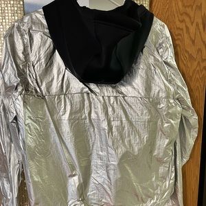 RALPH LAUREN RLX SILVER METALLIC VEST OVER BLACK SWEATSHIRT JACKET SIZE M UNISEX